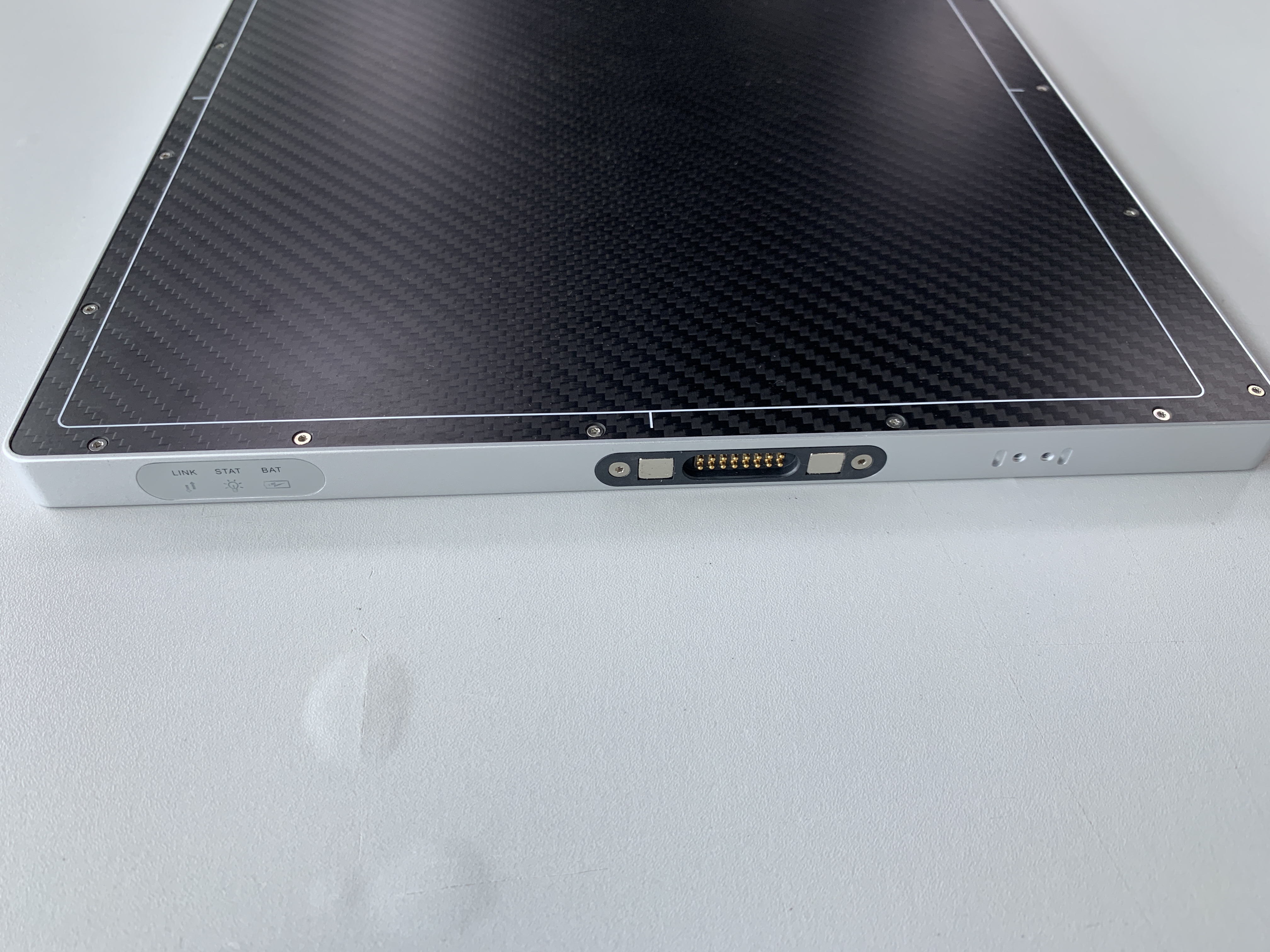 IWA-FP03 紧凑型 X 射线平板探测器（3025Z，10×12 英寸）——视图 2