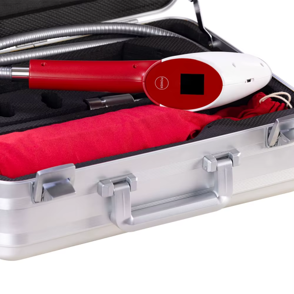 IWA-SCT10 — aluminium carrying case with cryotherapy gun and supply hose secured inside